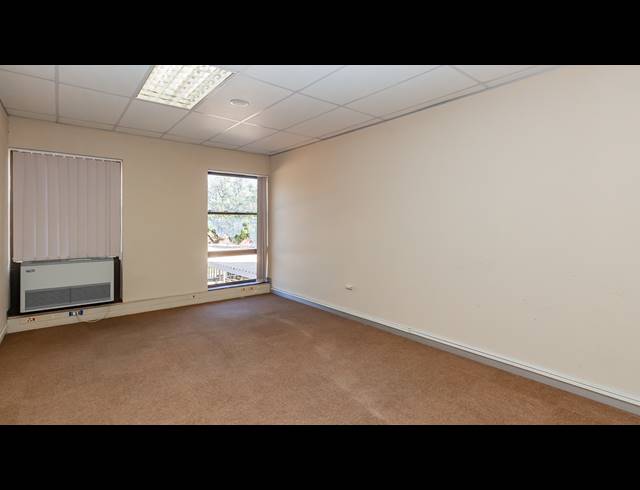 3,813M² OFFICE FOR SALE IN FERNDALE